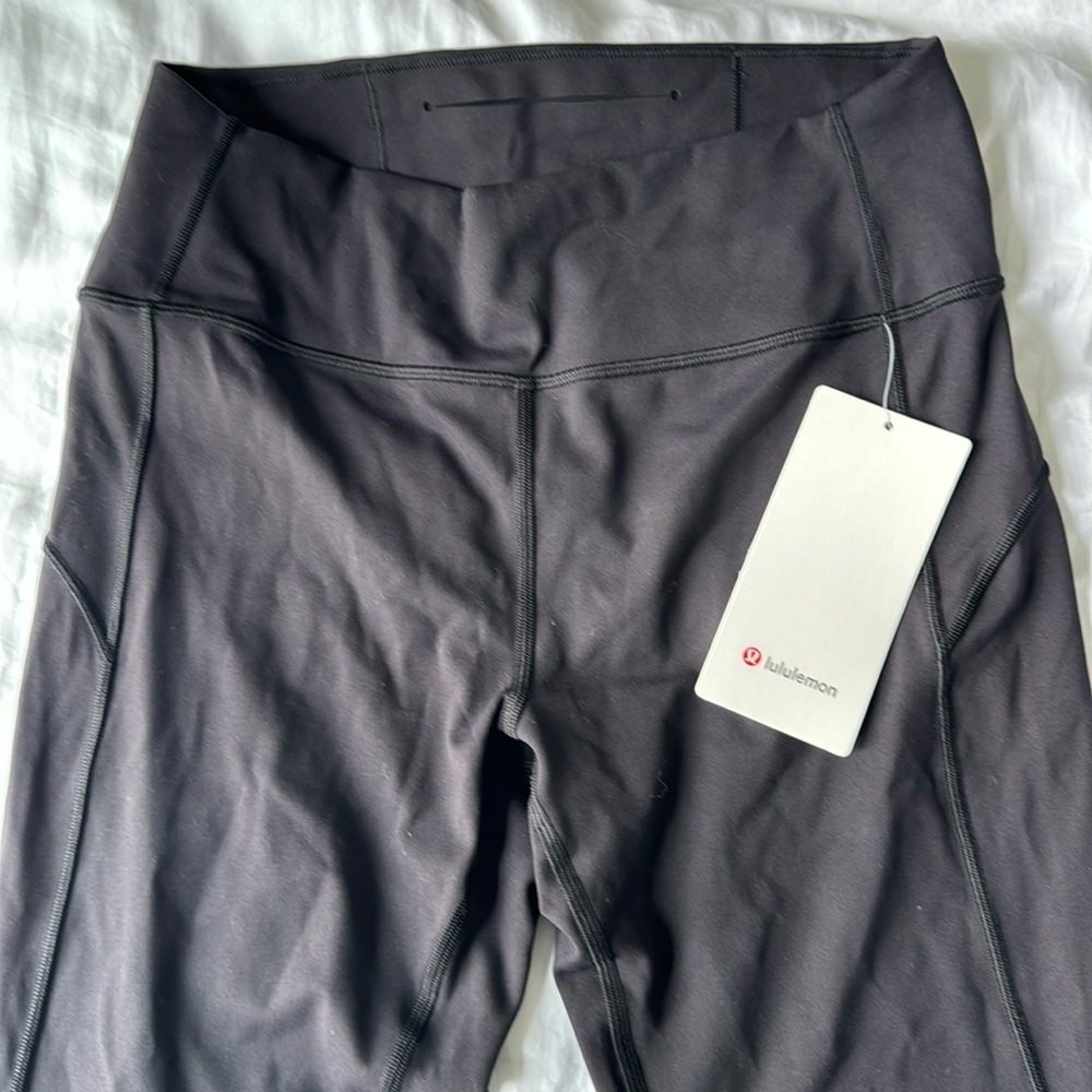 NWT Lululemon In Movement 7/8 Tight Leggings